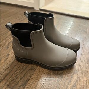 UGG Women's Droplet Boots in Gray